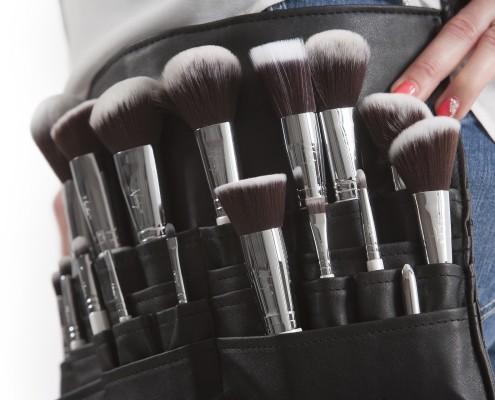 tanti pennelli da trucco
